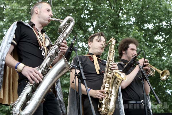 KING KHAN AND THE SHRINES - 2015-05-24 - PARIS - Parc de la Villette - 